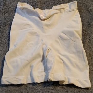 Victoria Secret Control Slimming Short Small White